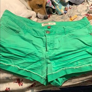 Cuffed shorts Ashley low rise style